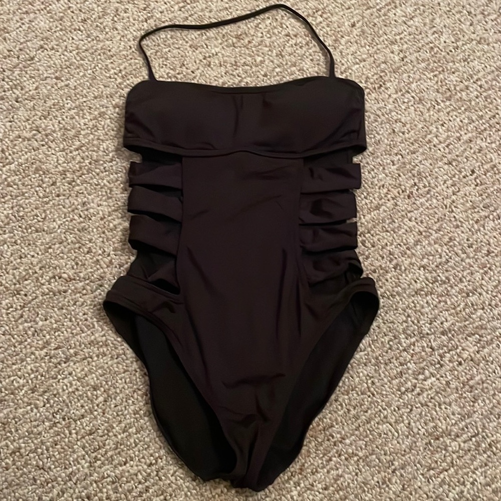Bathing suit - Picture 2 of 4